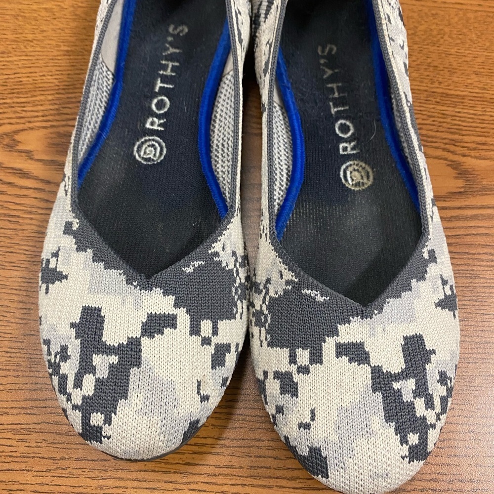 Rothy’s Ash Grey Camo Flats-Size 9 Retired Print! - Picture 3 of 13